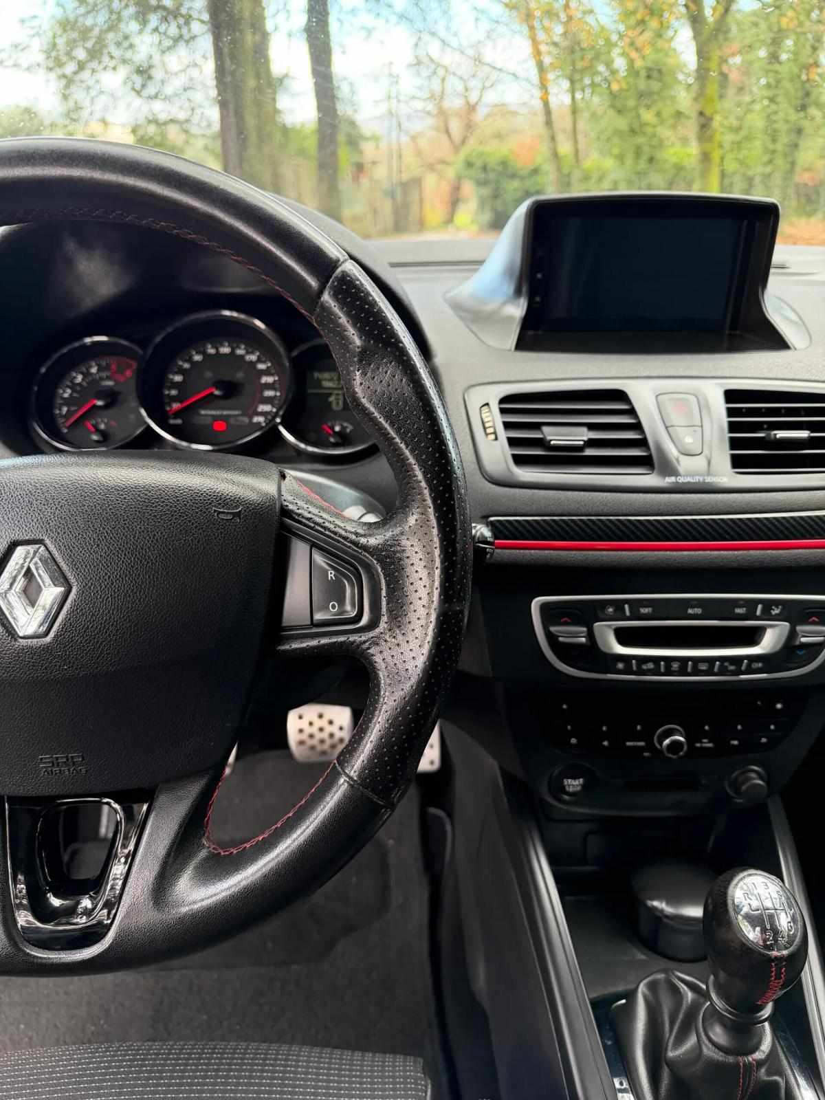 renault-megane-coupe-2013-diesel-1461cc