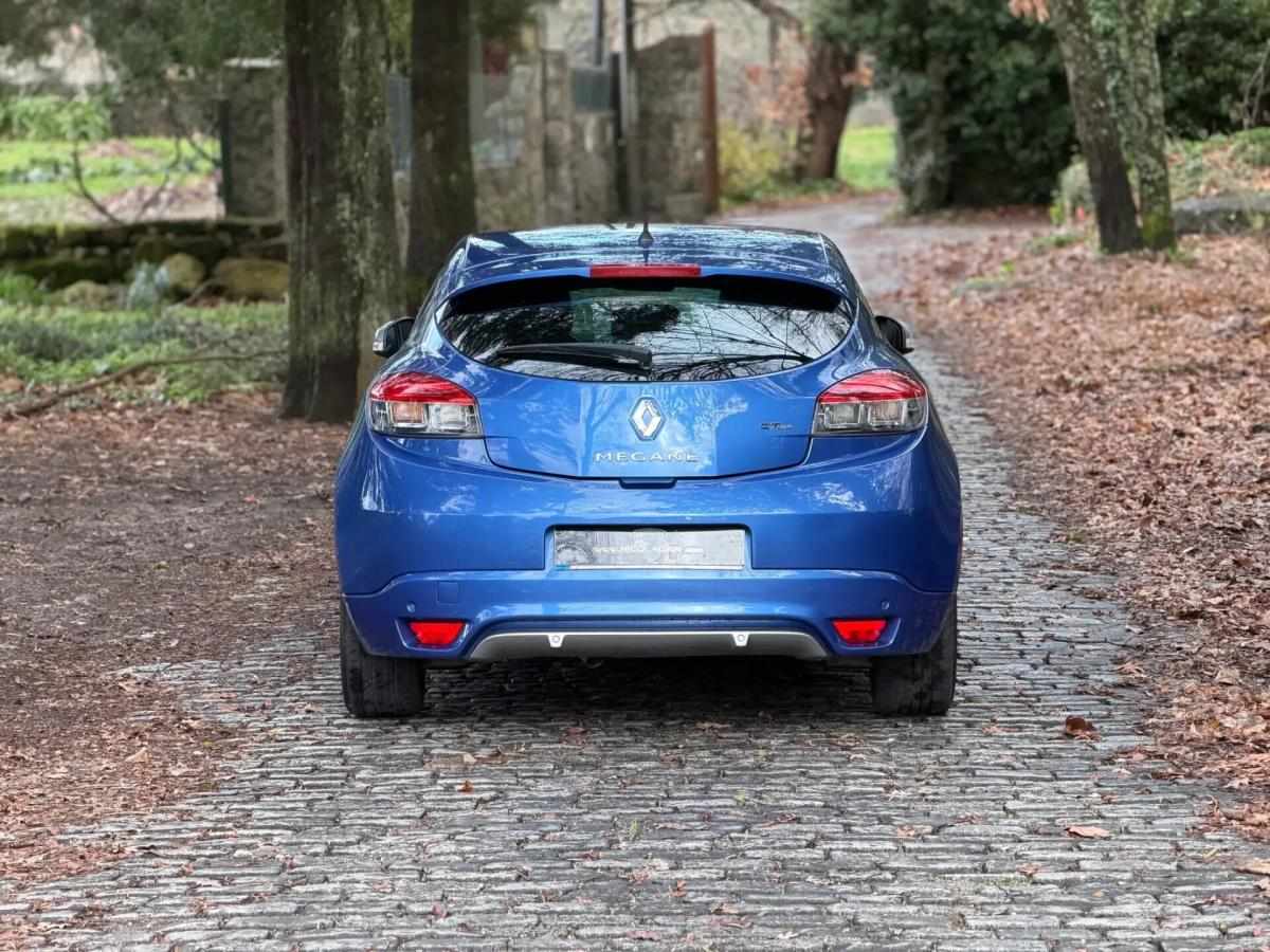 renault-megane-coupe-2013-diesel-1461cc