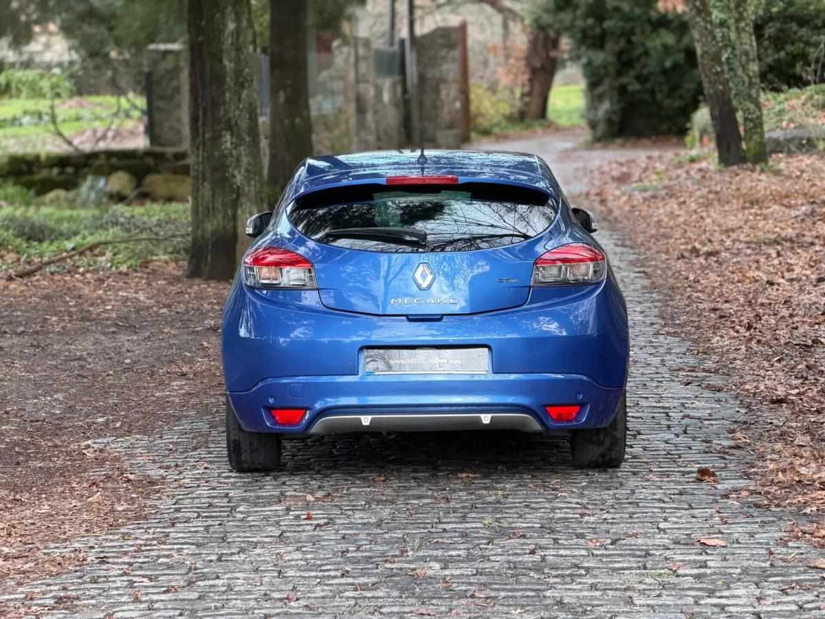 renault-megane-coupe-2013-diesel-1461cc
