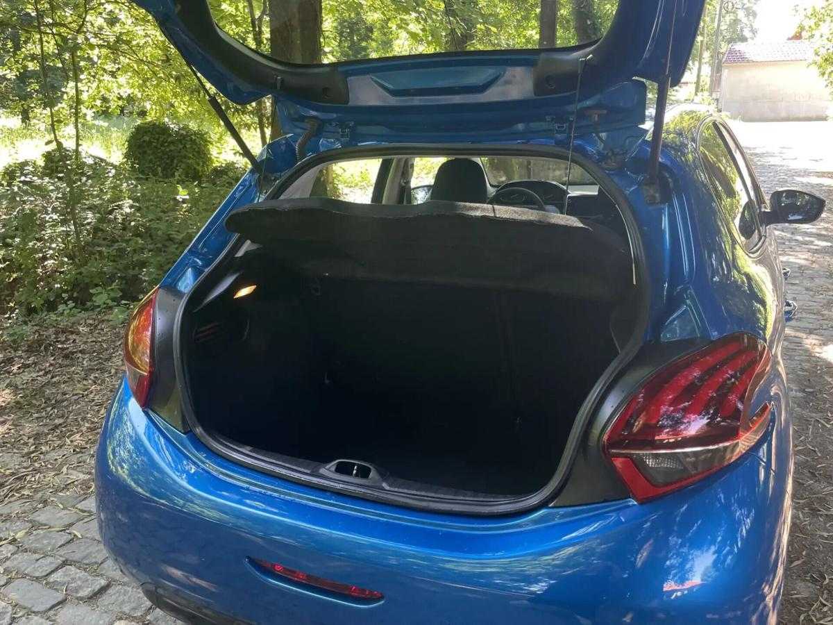 peugeot-208-2018-diesel-1560cc