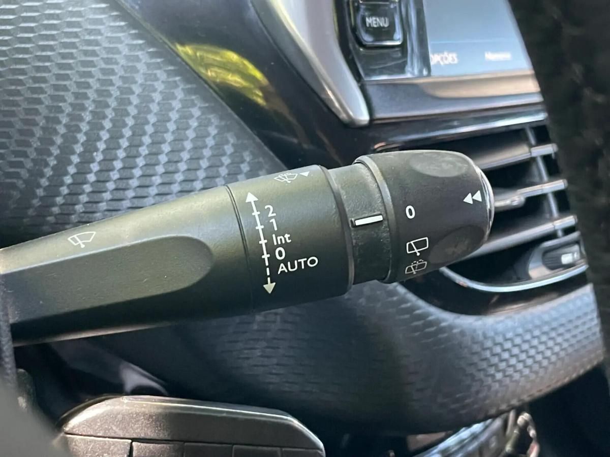 peugeot-208-2018-diesel-1560cc