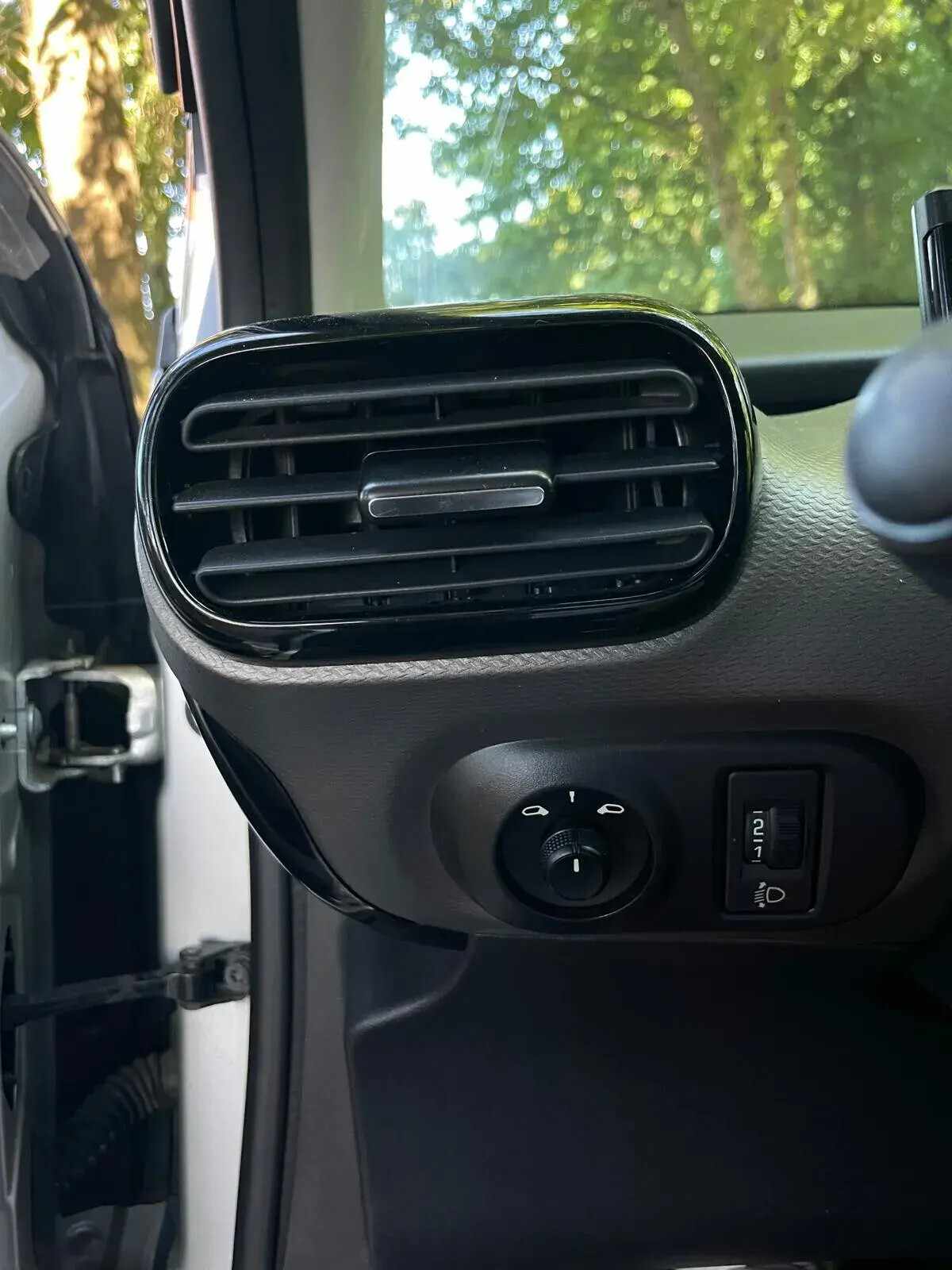 citroen-c4-cactus-2015-diesel-1560cc