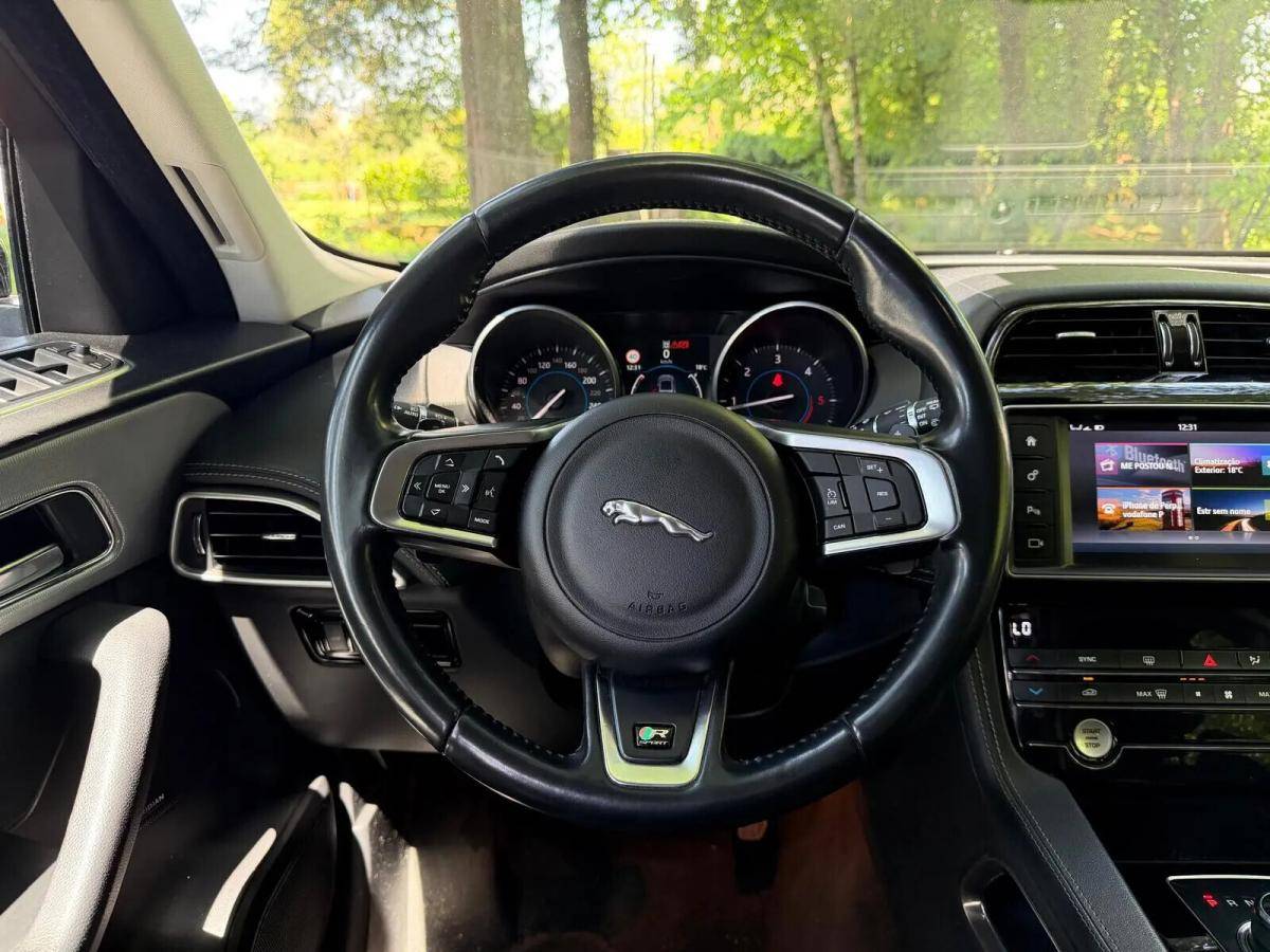 jaguar-f-pace-2017-diesel-1999cc