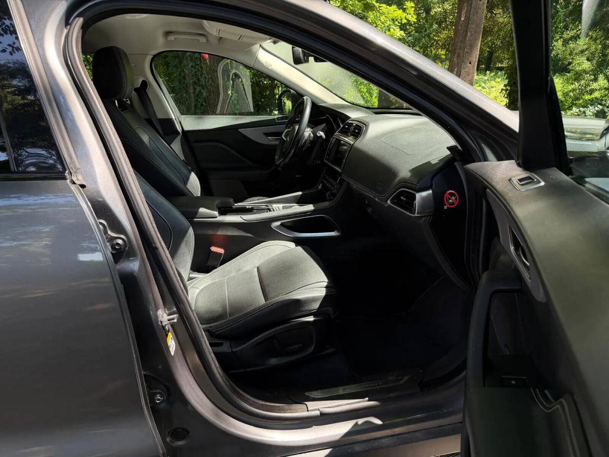 jaguar-f-pace-2017-diesel-1999cc
