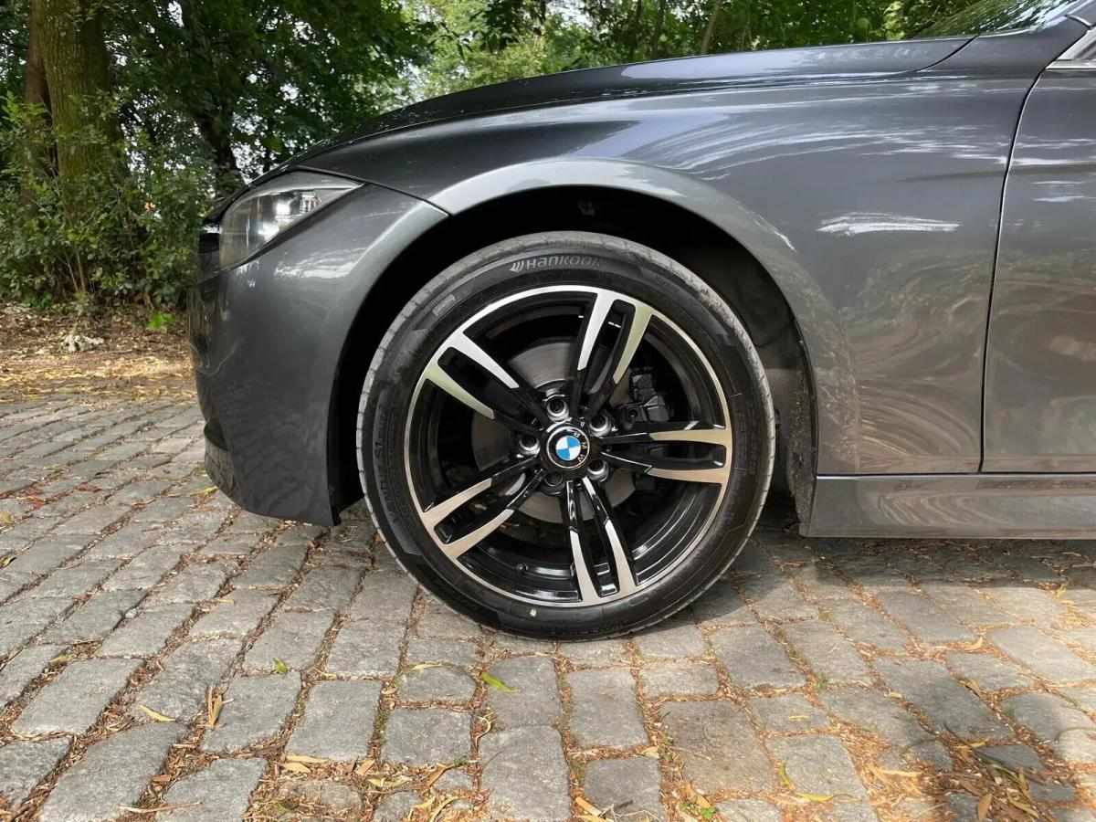 bmw-serie-3-320d-touring-2013-diesel-1995cc