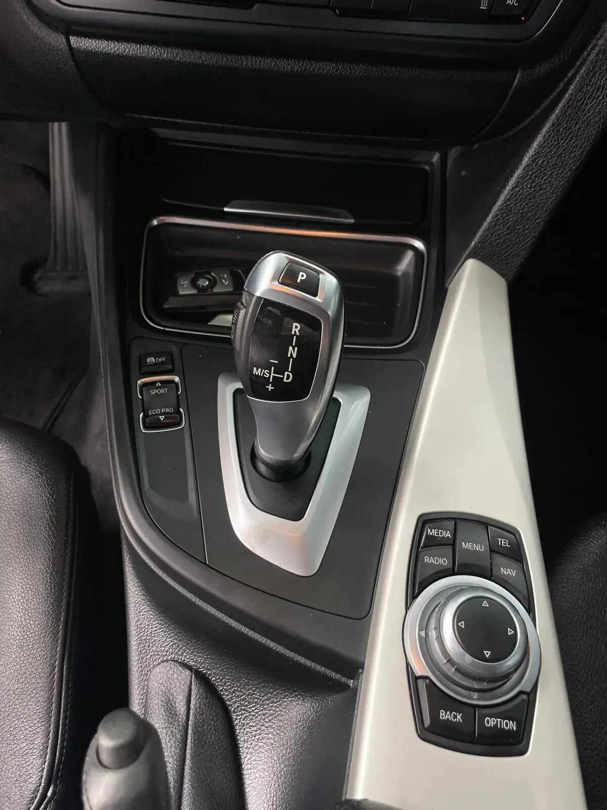 bmw-serie-3-320d-touring-2013-diesel-1995cc
