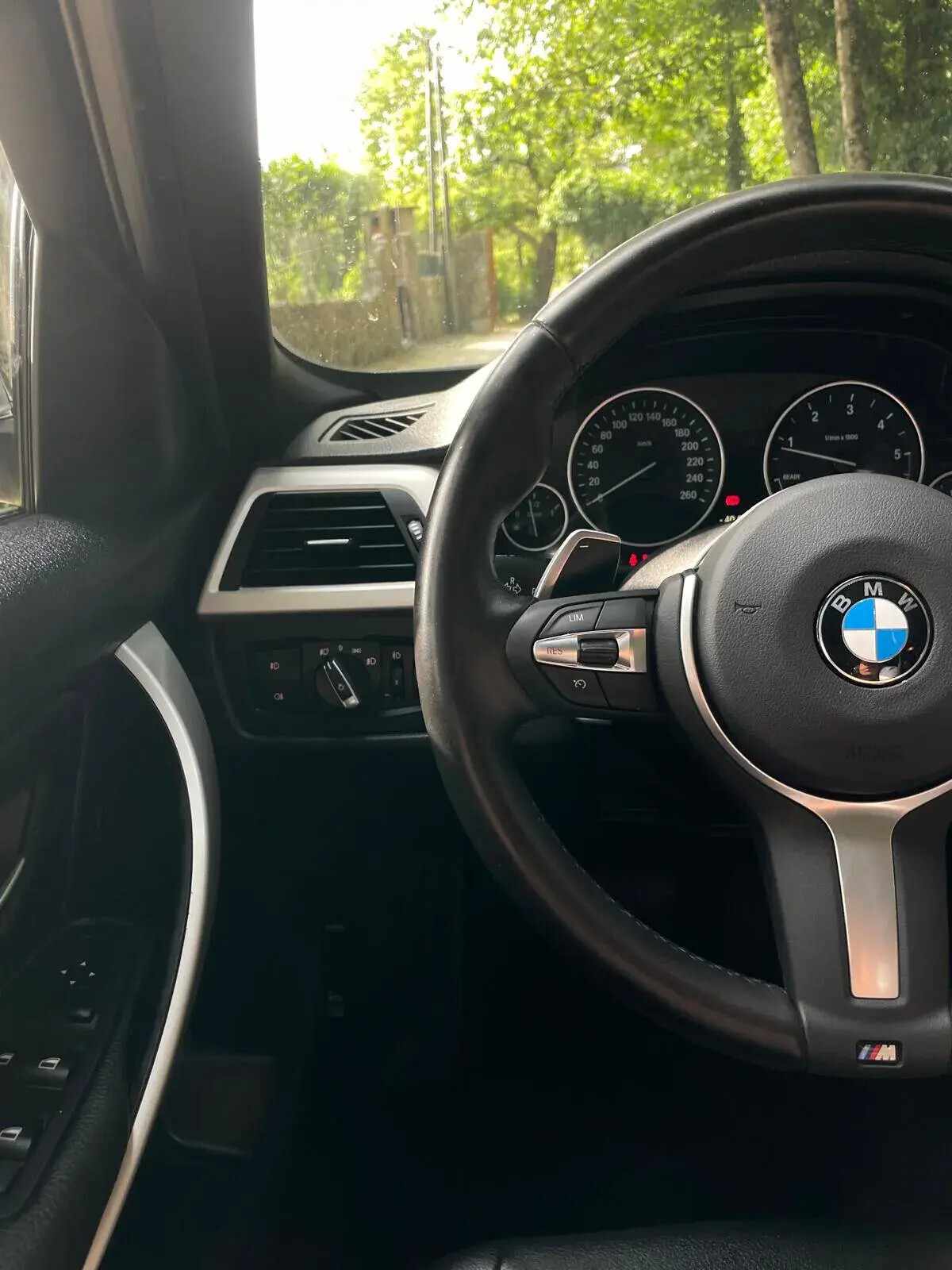 bmw-serie-3-320d-touring-2013-diesel-1995cc