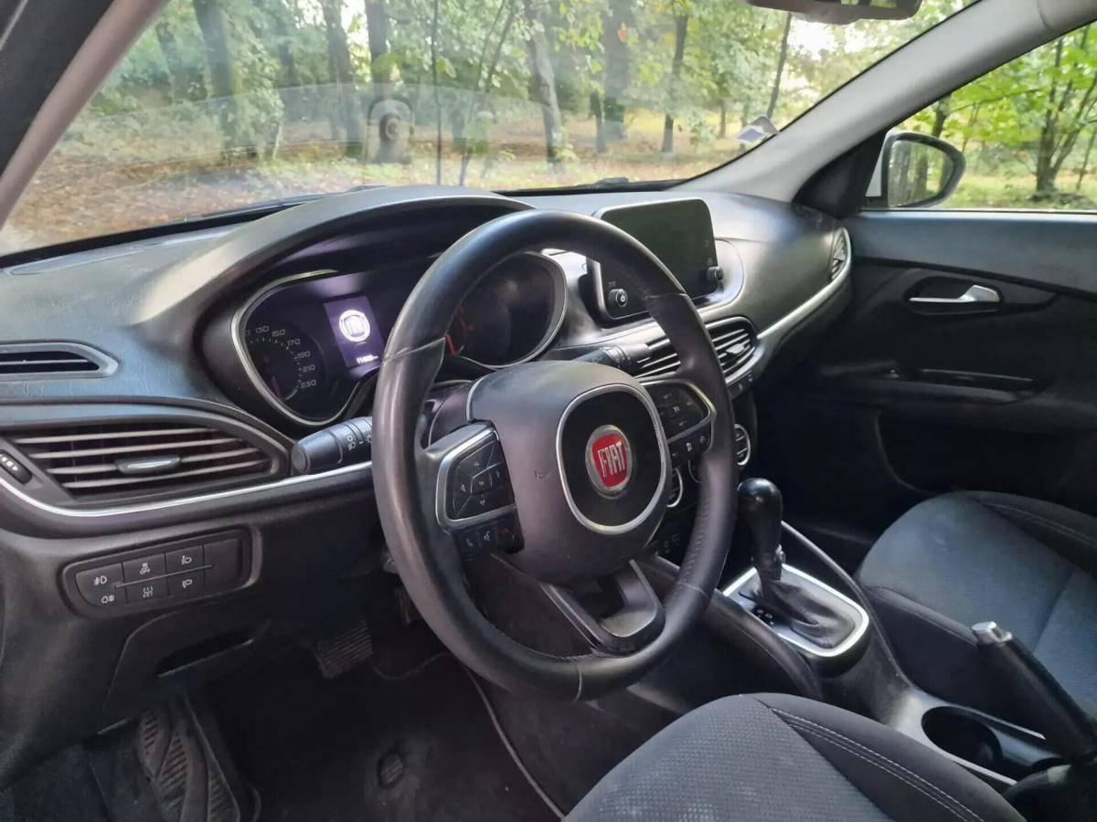fiat-tipo-station-wagon-2018-diesel-1598cc