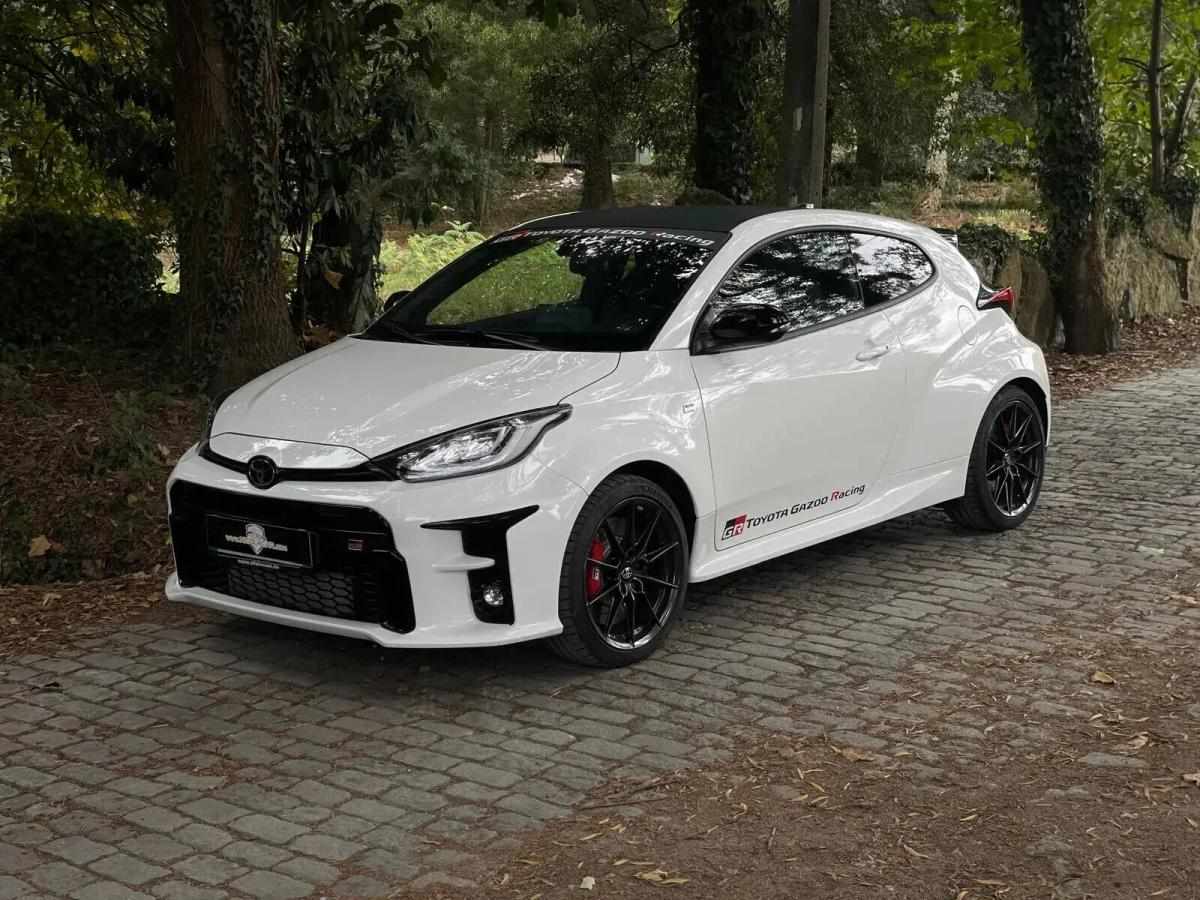 toyota-yaris-2022-gasolina-1618cc
