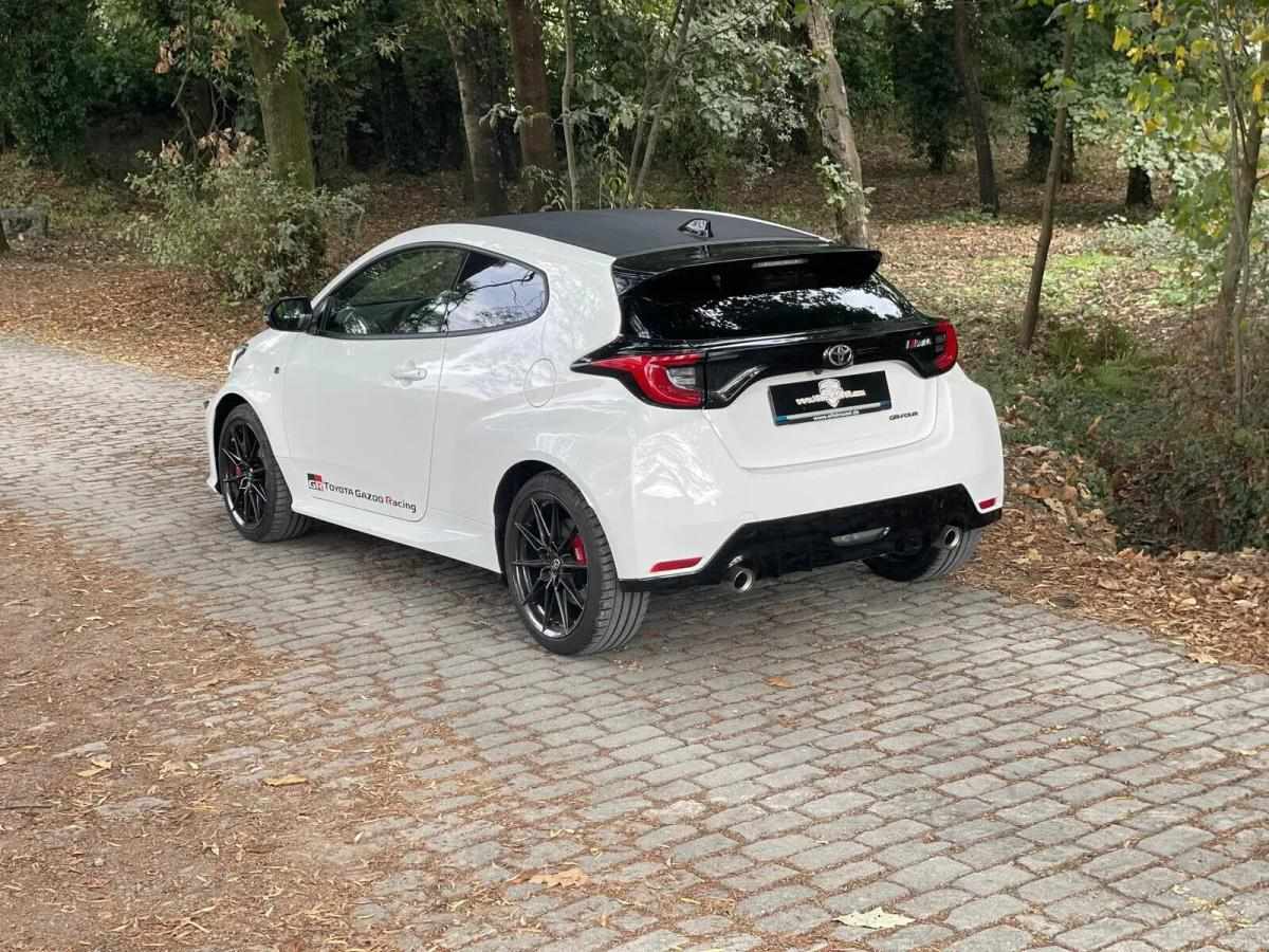 toyota-yaris-2022-gasolina-1618cc