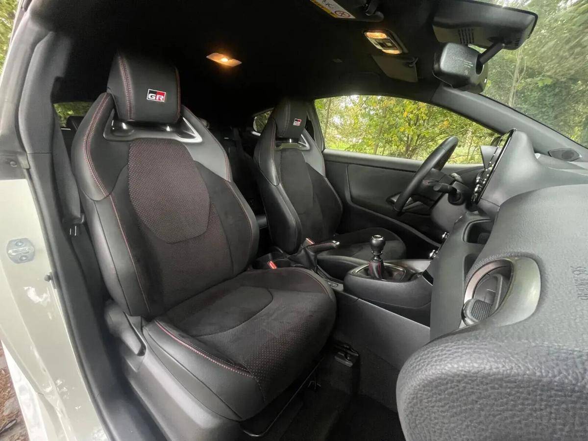 toyota-yaris-2022-gasolina-1618cc