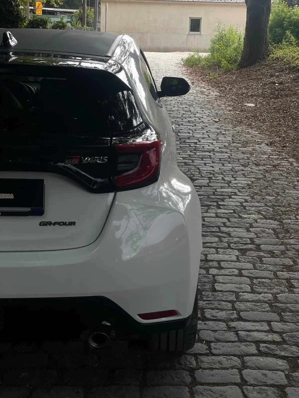 toyota-yaris-2022-gasolina-1618cc