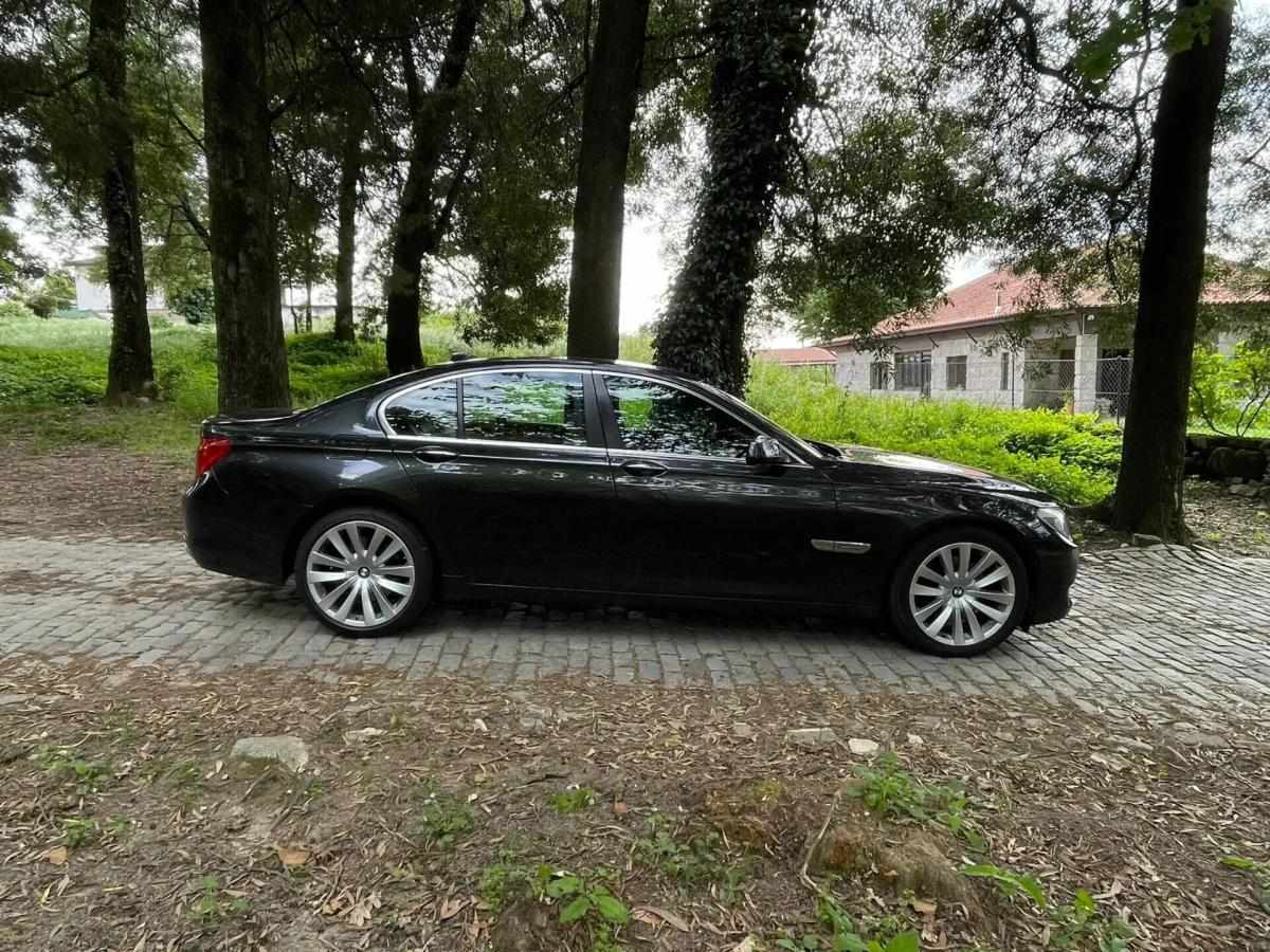 bmw-serie-7-740d-2011-diesel-2993cc