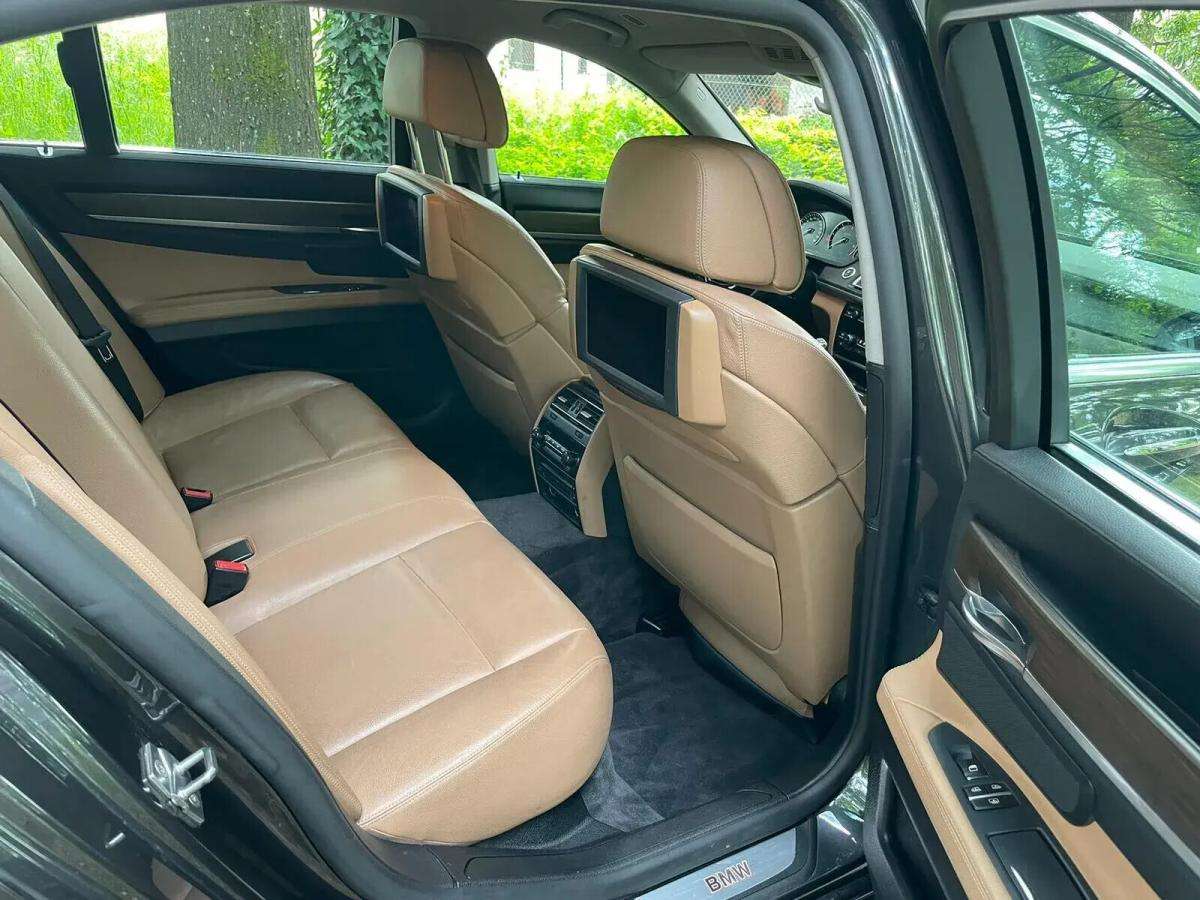 bmw-serie-7-740d-2011-diesel-2993cc