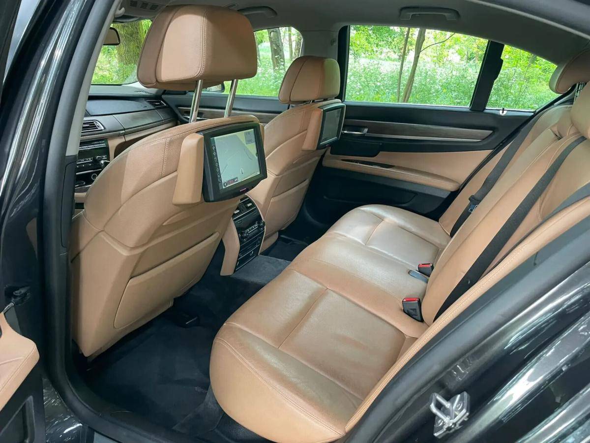 bmw-serie-7-740d-2011-diesel-2993cc