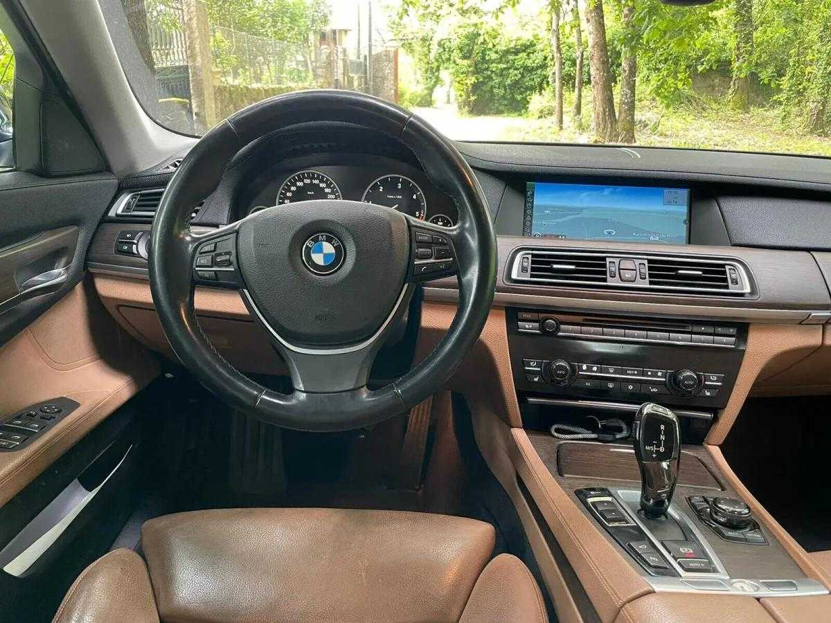 bmw-serie-7-740d-2011-diesel-2993cc