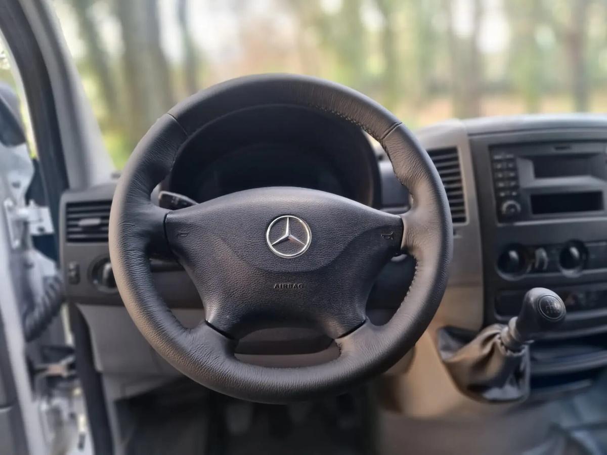 mercedes-benz-sprinter-310-cdi-2017-diesel-2143cc