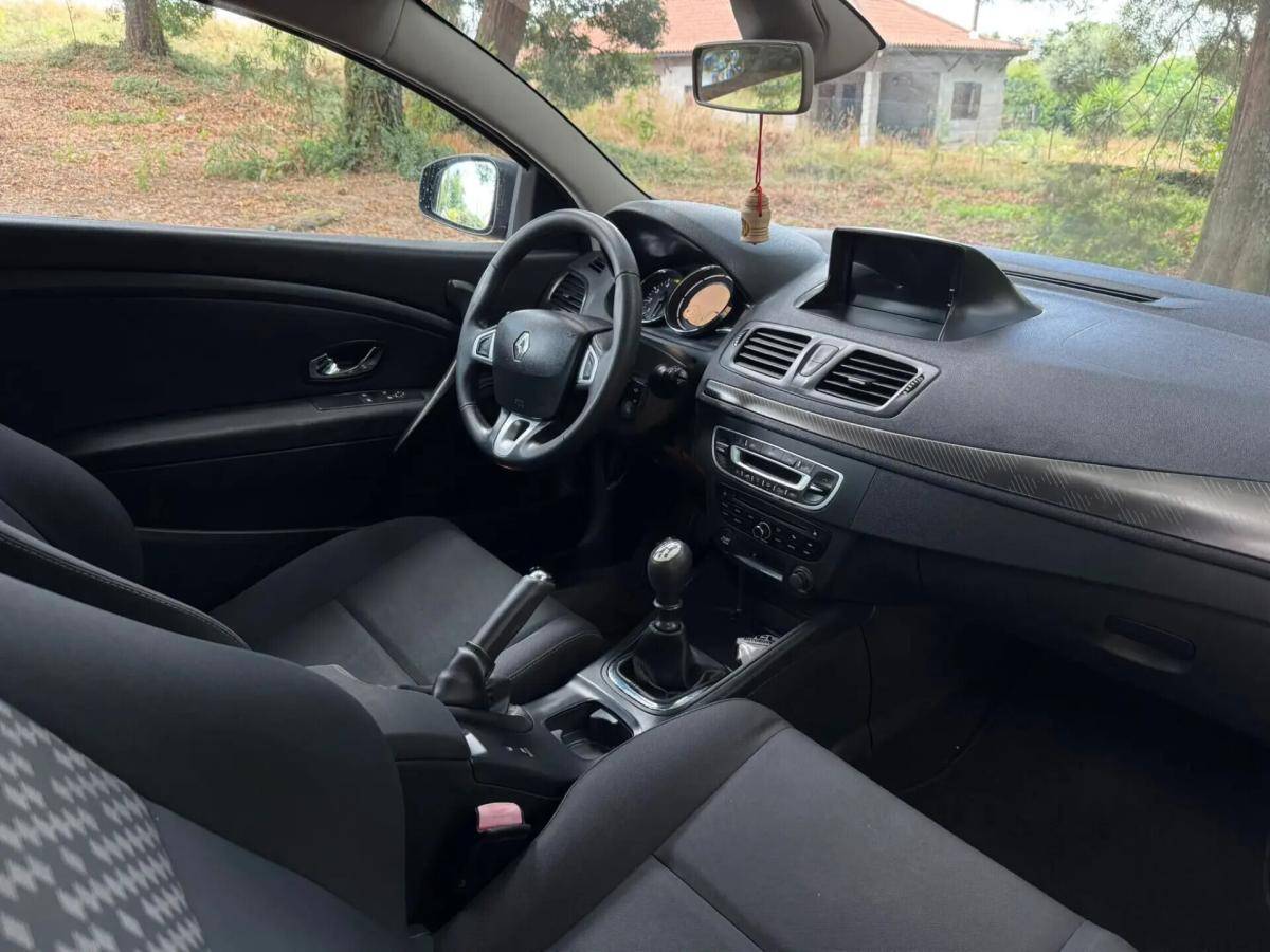 renault-megane-coupe-2012-diesel-1461cc