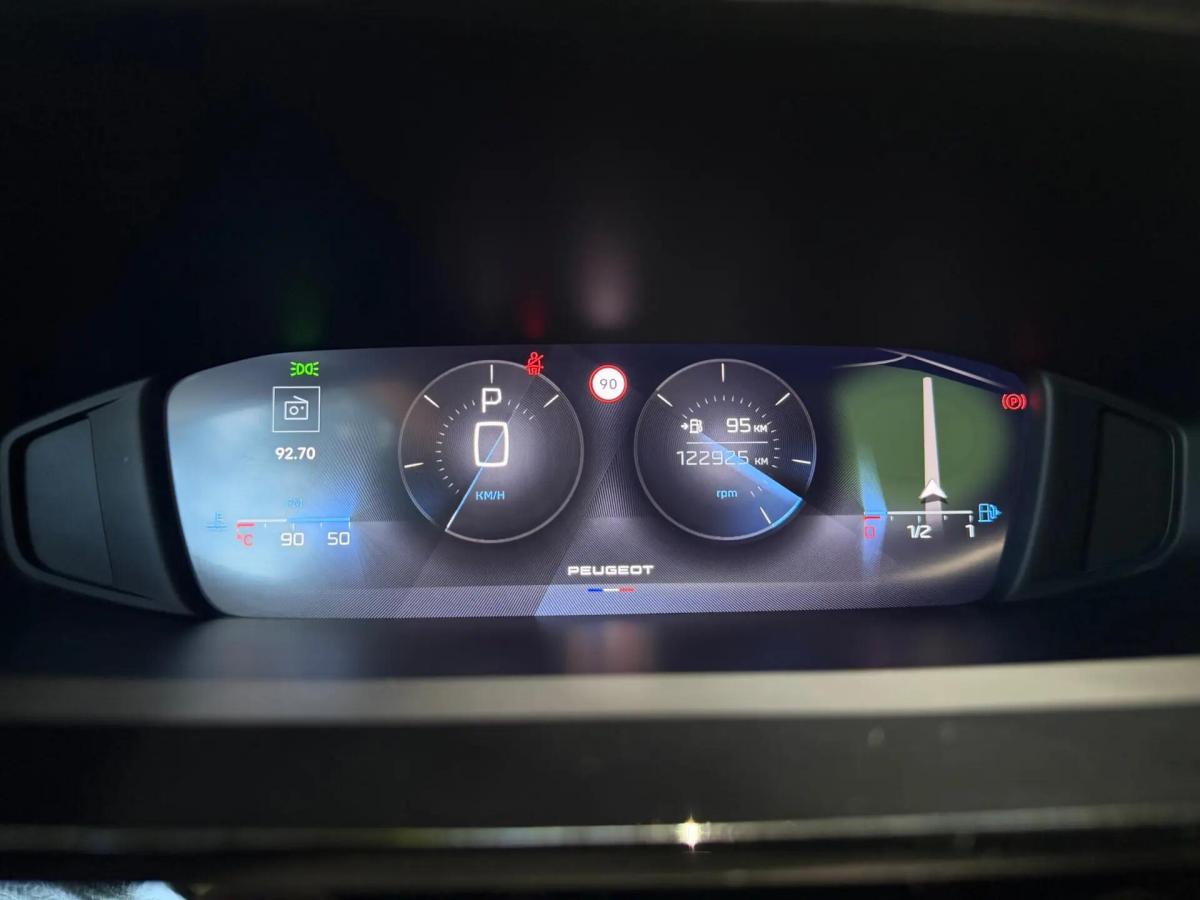 peugeot-308-sw-2022-gasolina-1199cc