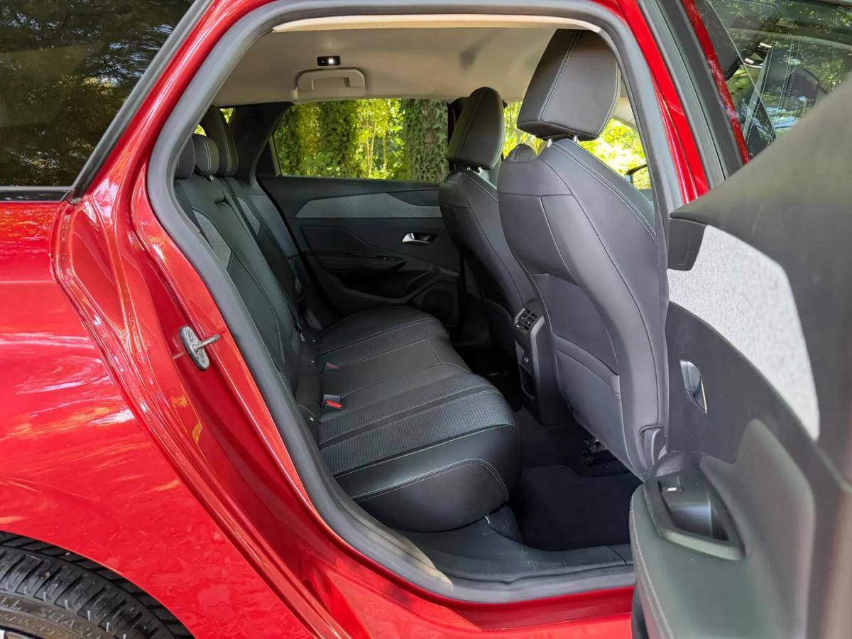 peugeot-308-sw-2022-gasolina-1199cc