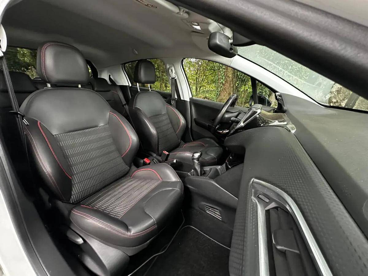 peugeot-208-2018-gasolina-1199cc