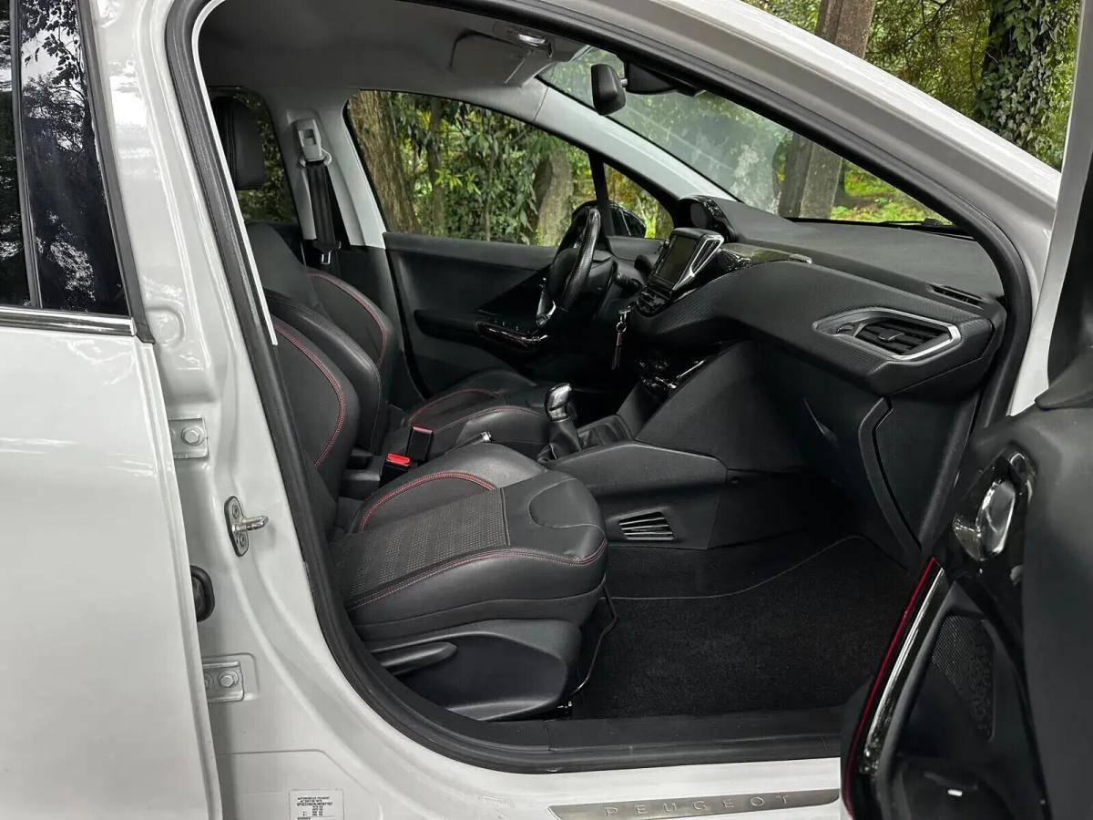 peugeot-208-2018-gasolina-1199cc