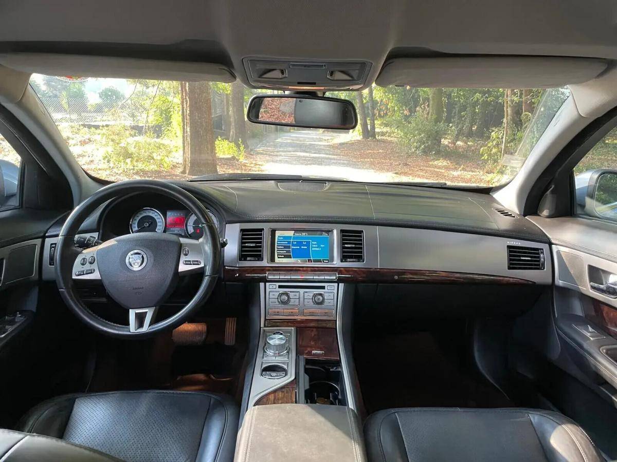 jaguar-xf-2008-diesel-2720cc