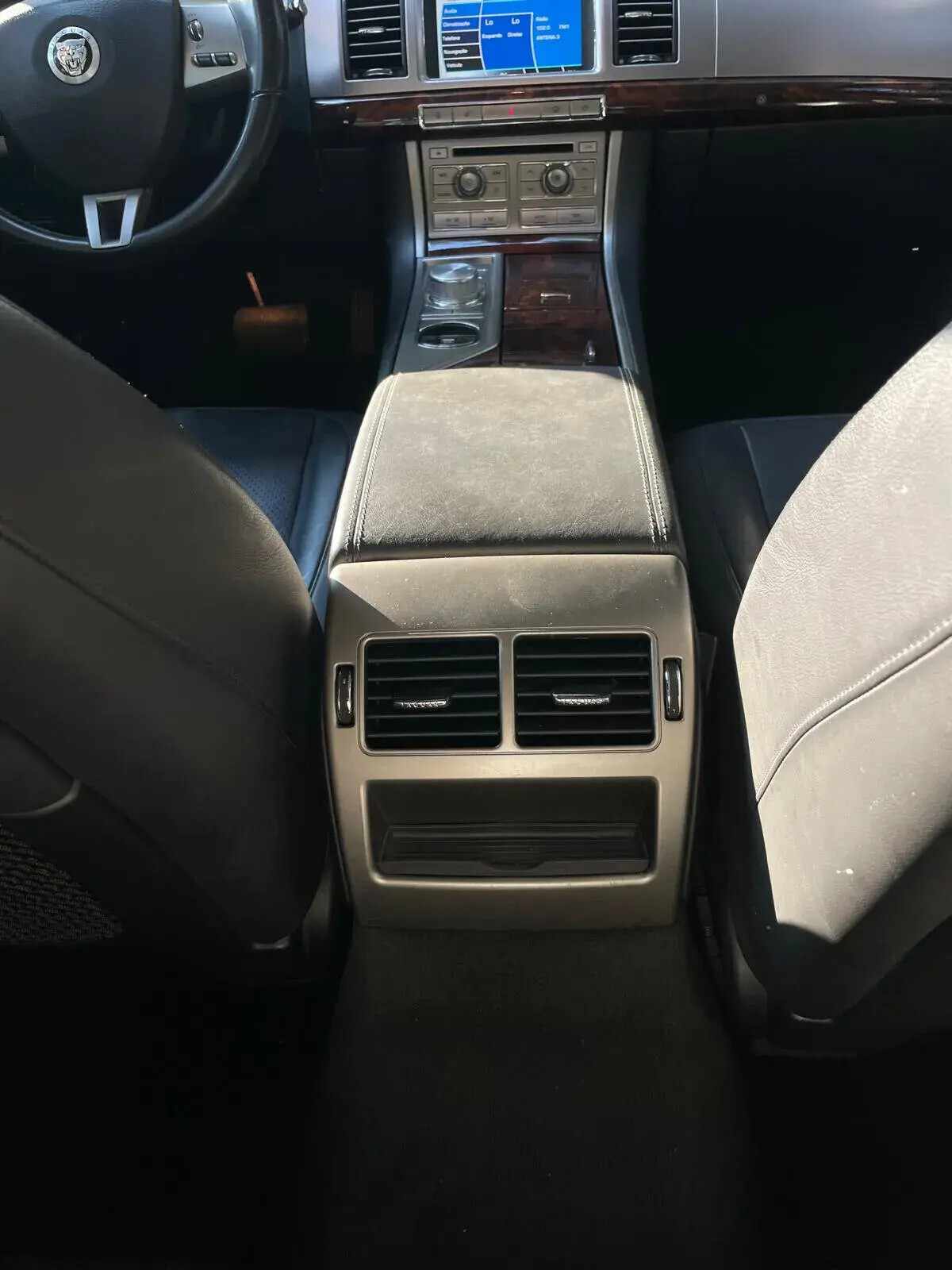 jaguar-xf-2008-diesel-2720cc
