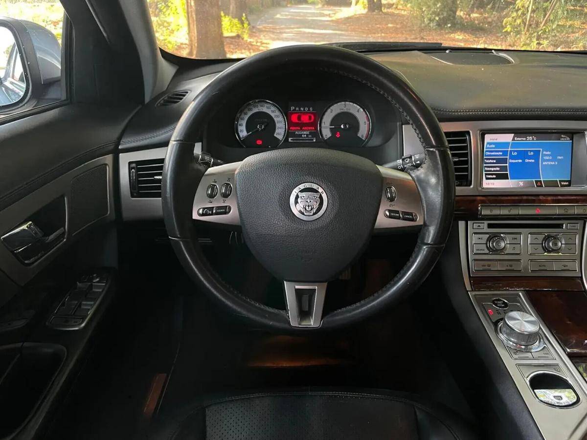 jaguar-xf-2008-diesel-2720cc