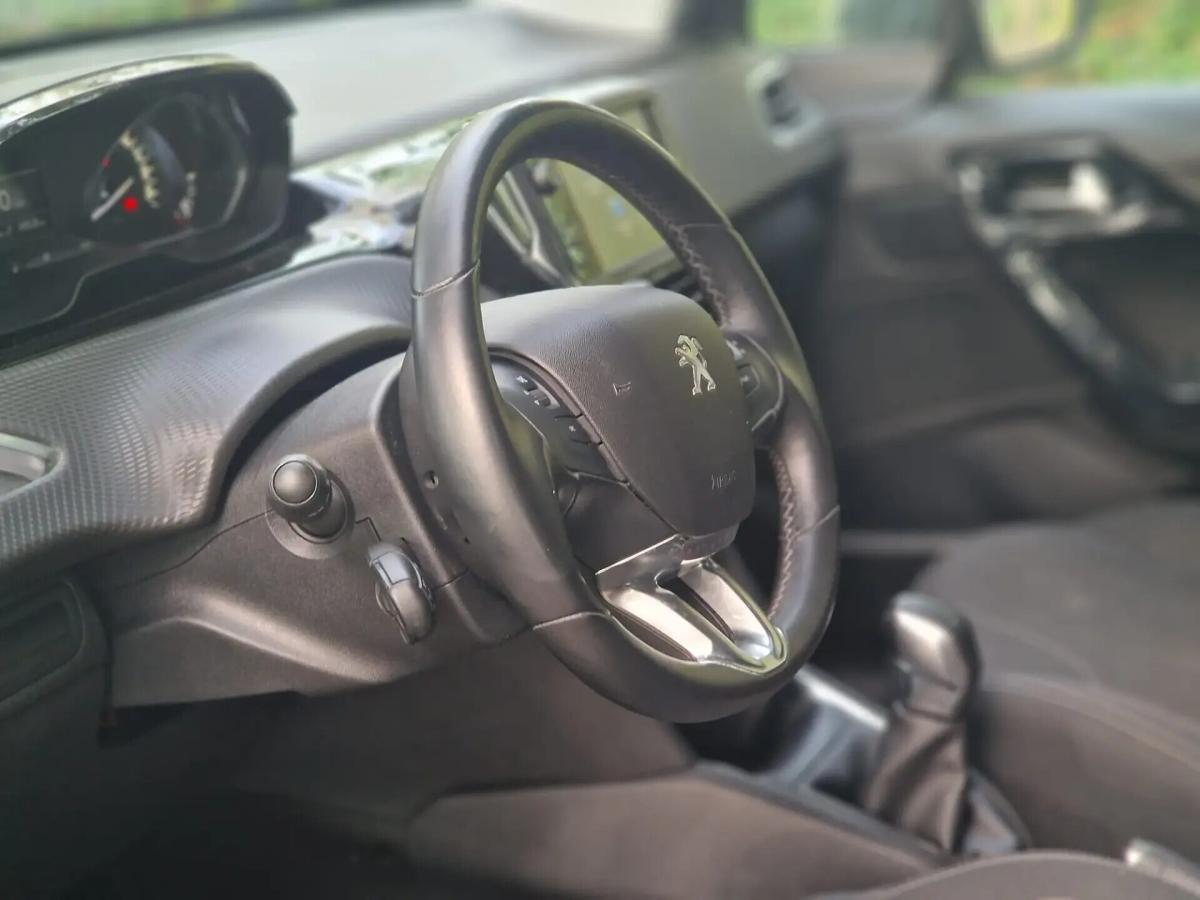 peugeot-208-2019-gasolina-1199cc