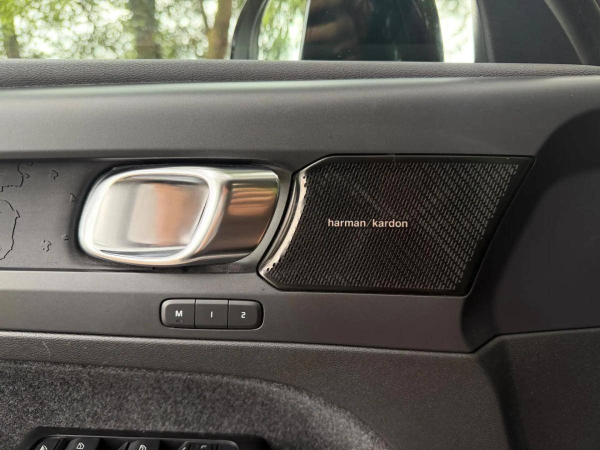 volvo-c40-2022-eletrico-0cc
