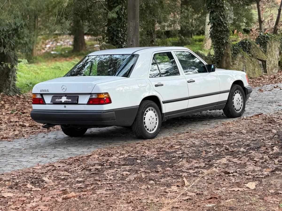 mercedes-benz-classe-e-260-e-1988-gasolina-2600cc