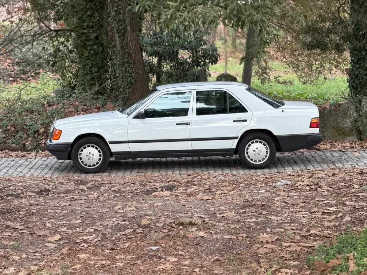 mercedes-benz-classe-e-260-e-1988-gasolina-2600cc
