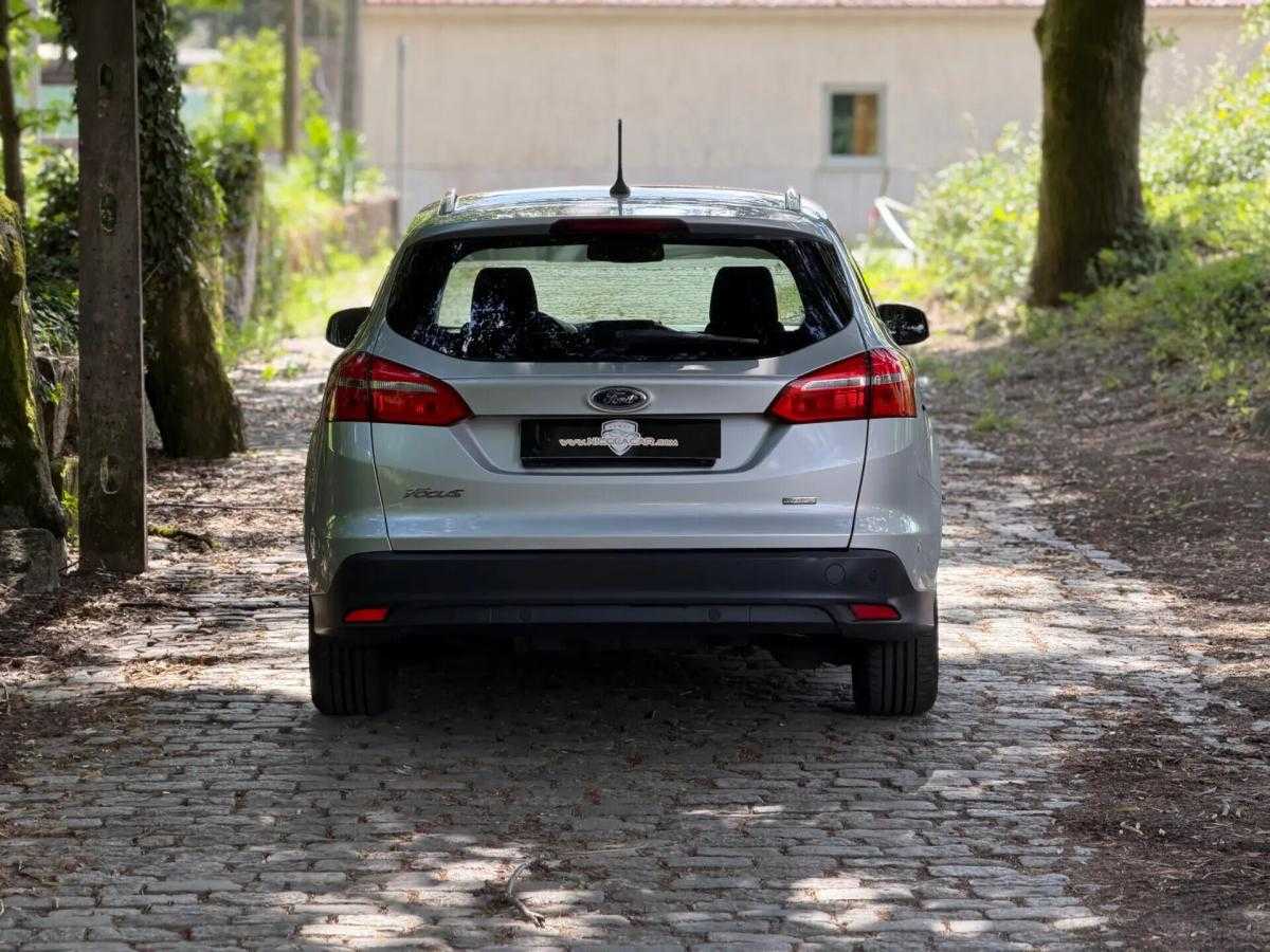 ford-focus-sw-2018-gasolina-999cc