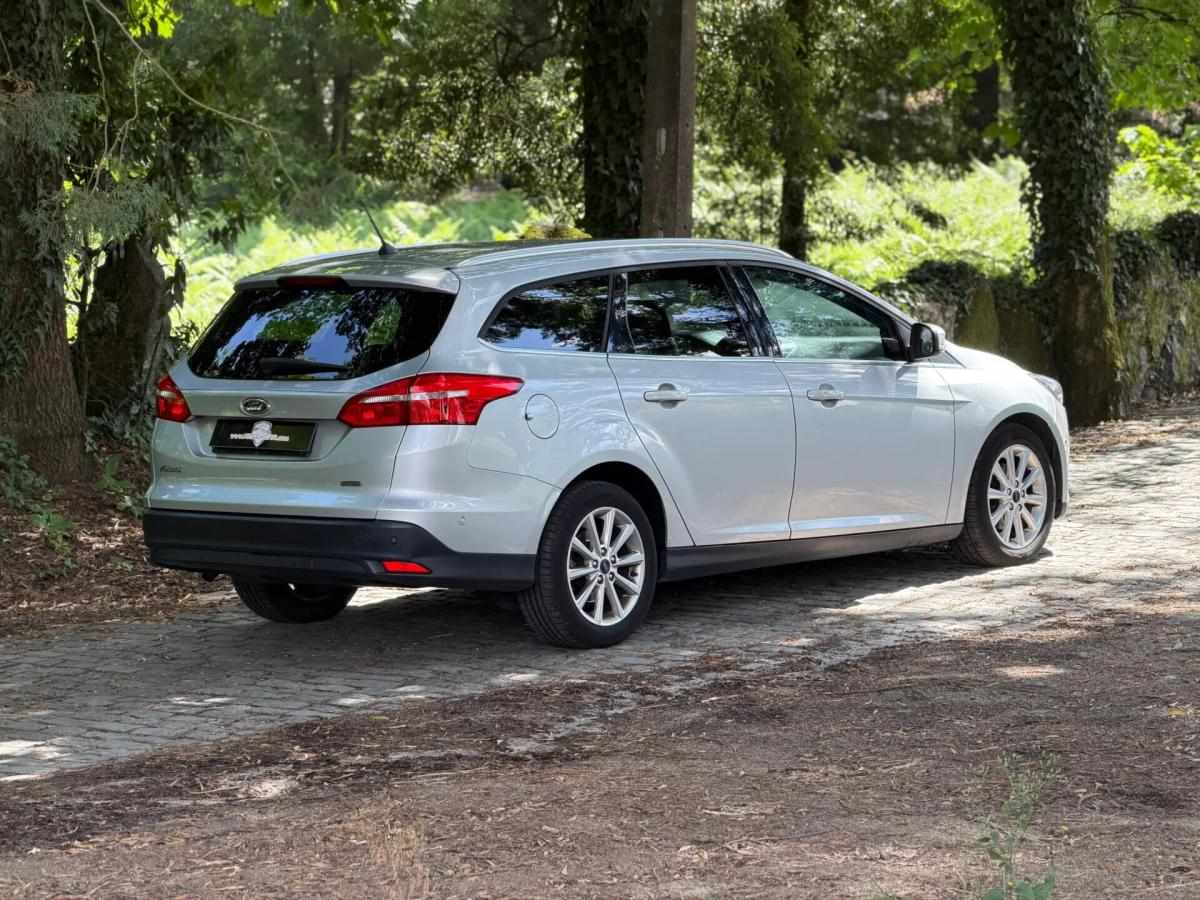 ford-focus-sw-2018-gasolina-999cc