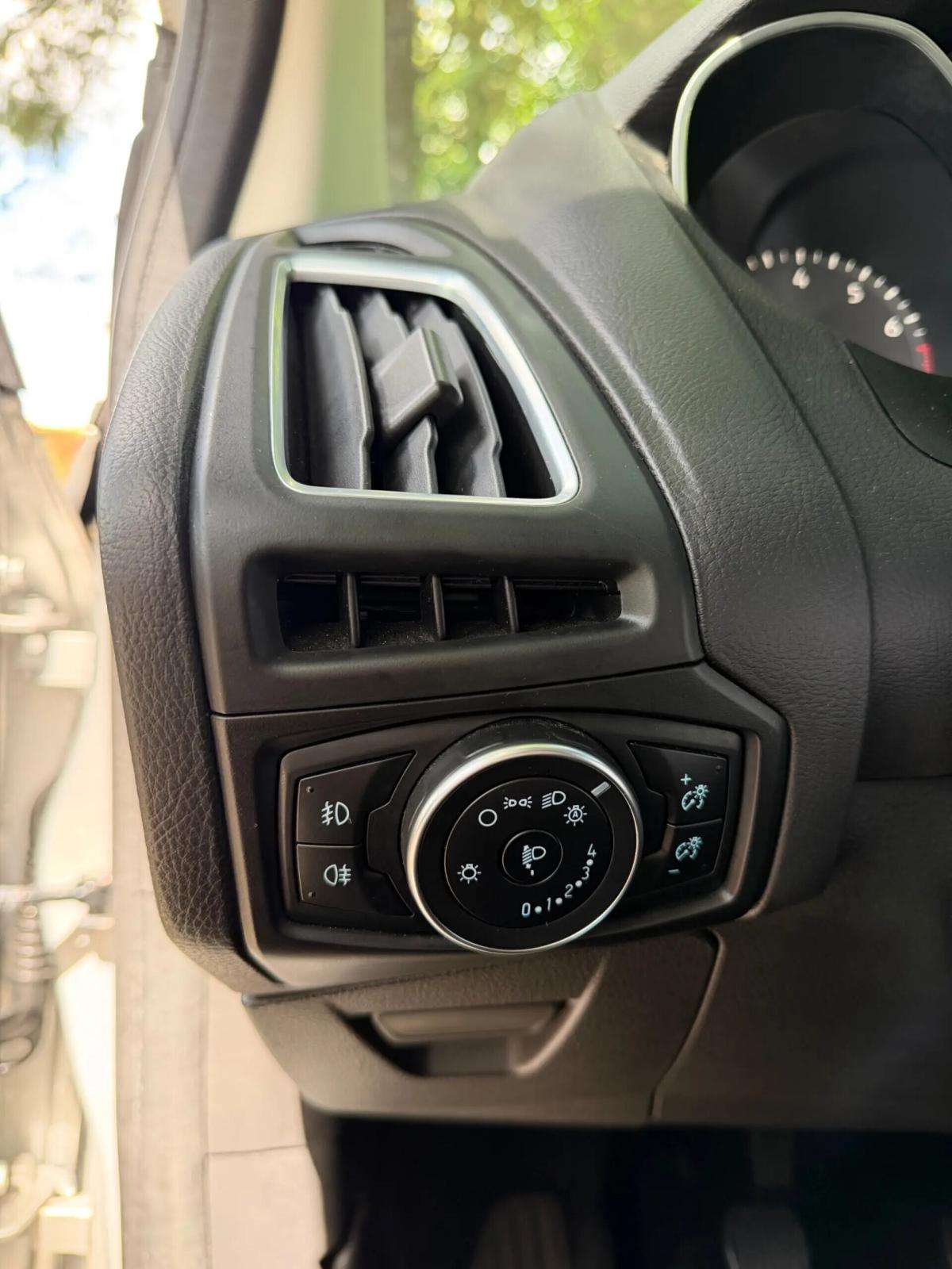 ford-focus-sw-2018-gasolina-999cc