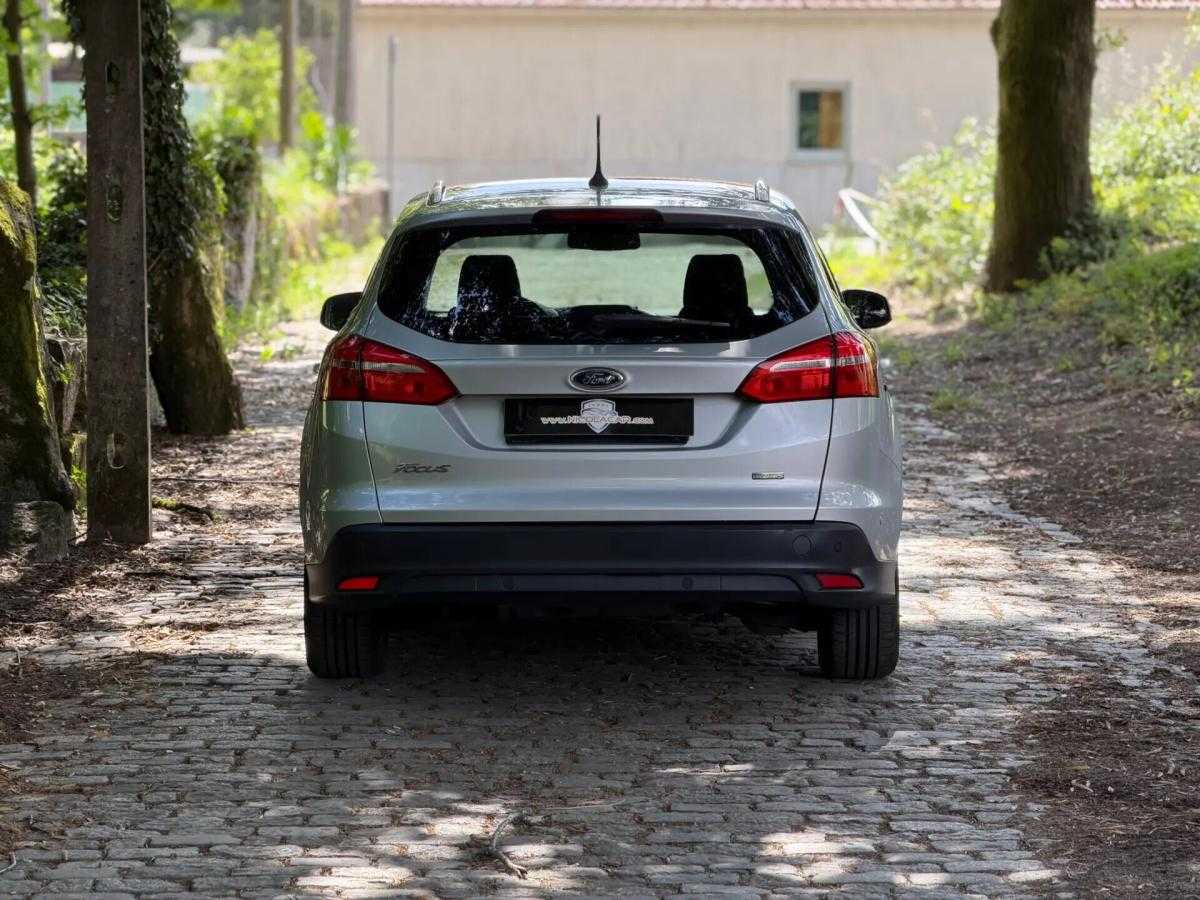 ford-focus-sw-2018-gasolina-999cc