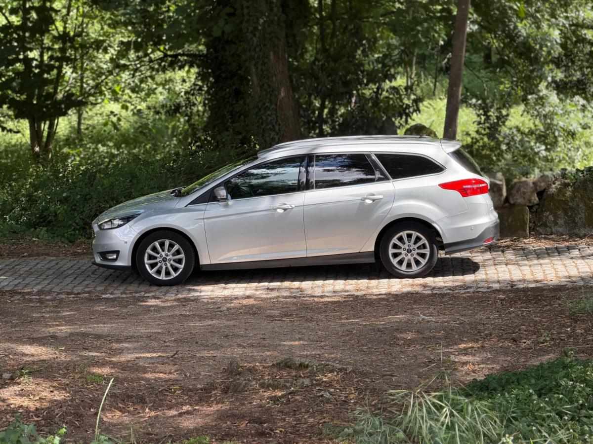 ford-focus-sw-2018-gasolina-999cc