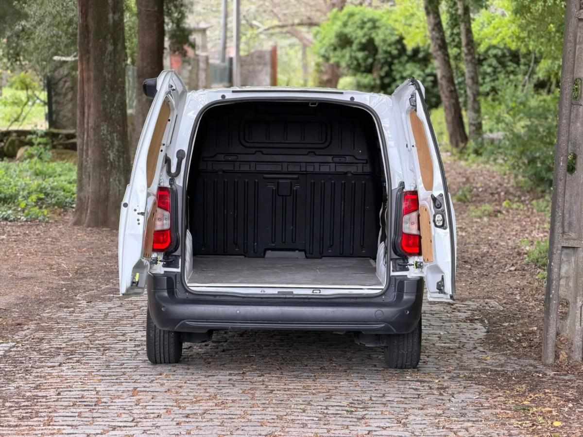 citroen-berlingo-2022-diesel-1499cc
