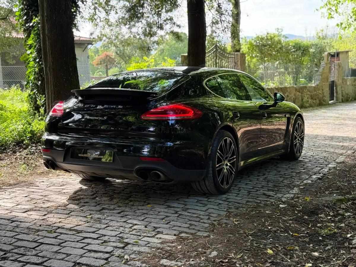 porsche-panamera-2016-hibrido-a-gasolina-2995cc