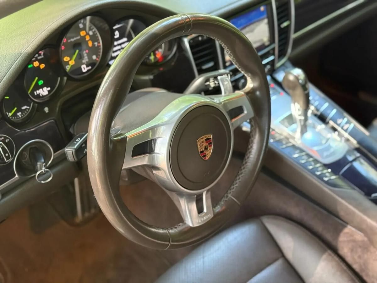 porsche-panamera-2016-hibrido-a-gasolina-2995cc