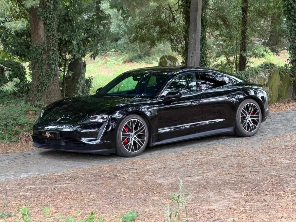 porsche-taycan-2020-eletrico-0cc