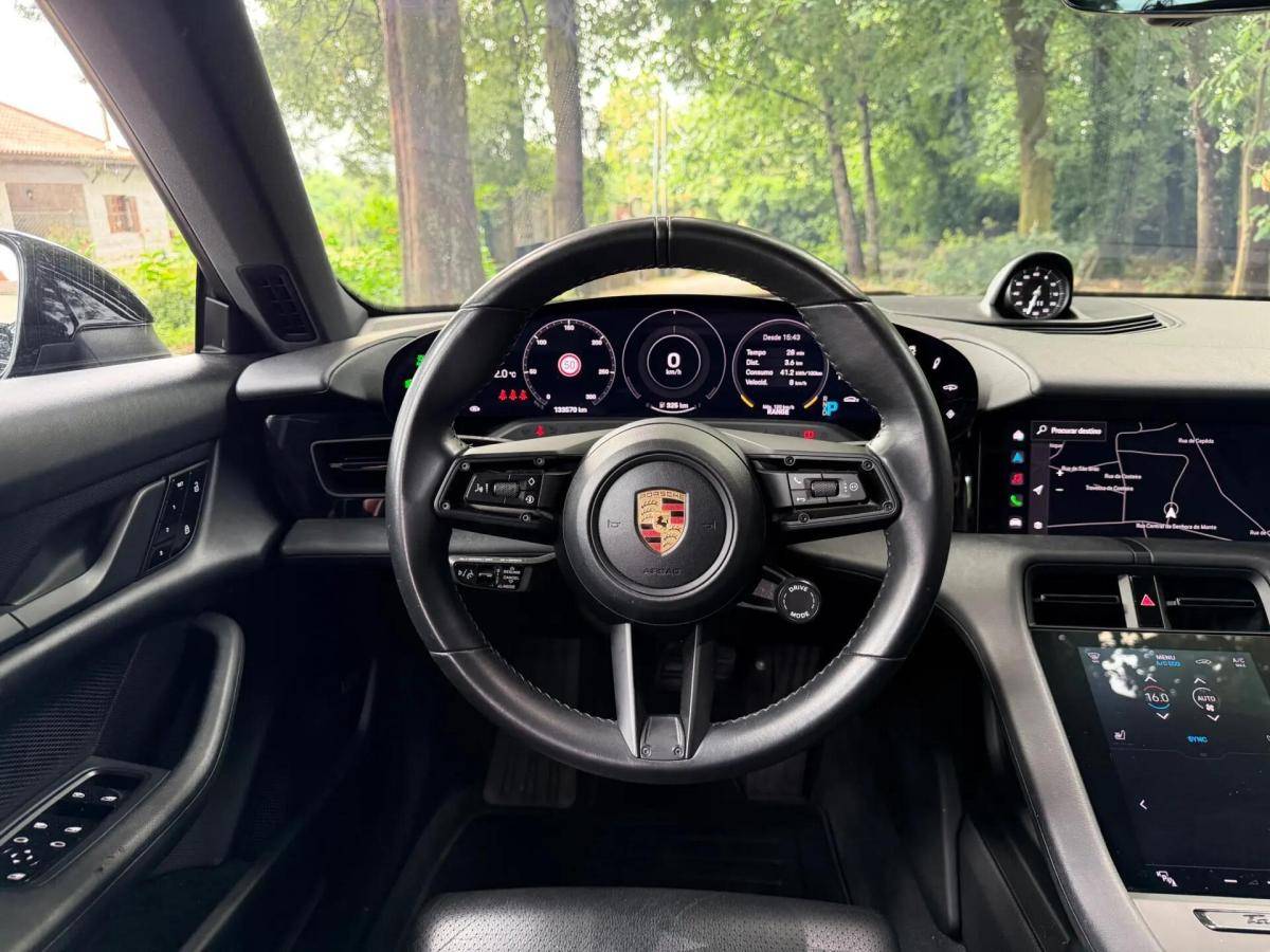 porsche-taycan-2020-eletrico-0cc