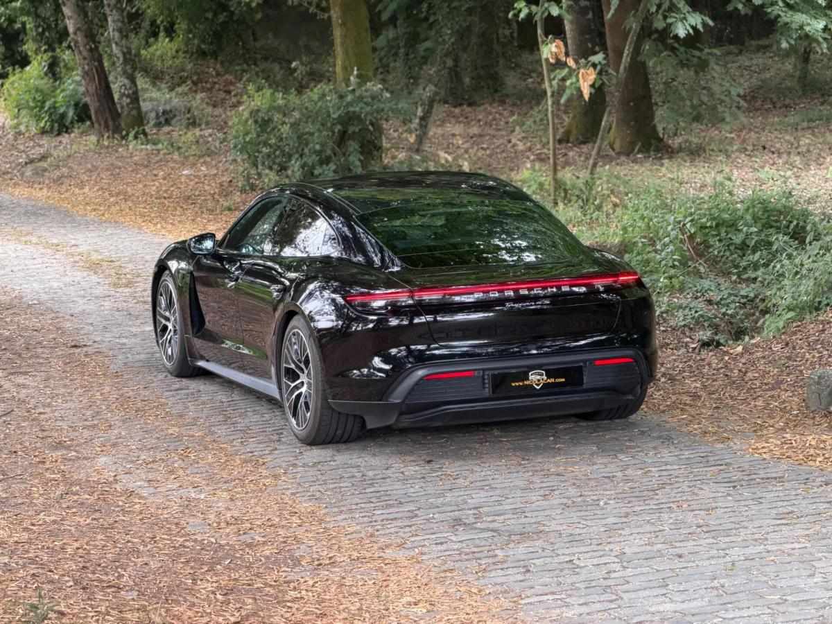 porsche-taycan-2020-eletrico-0cc