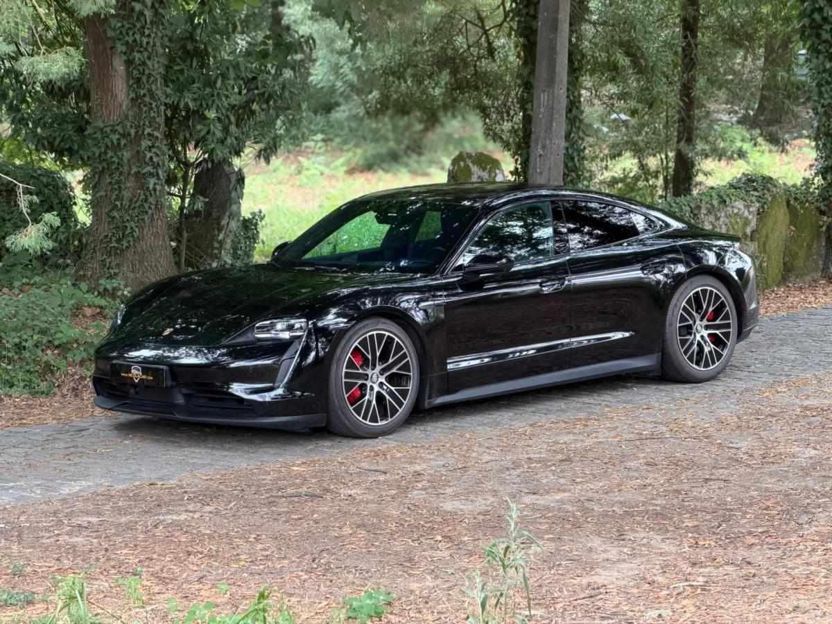 porsche-taycan-2020-eletrico-0cc