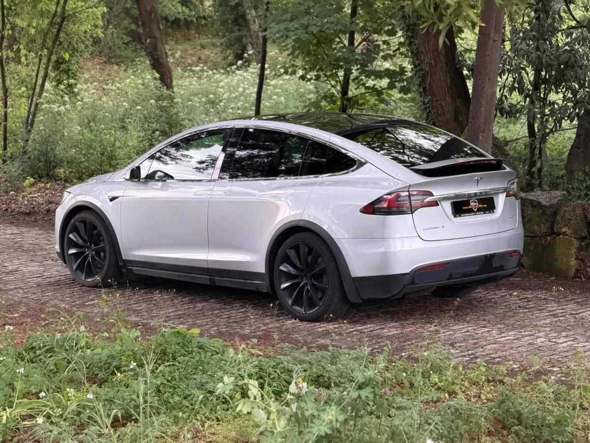 tesla-model-x-2018-eletrico-0cc