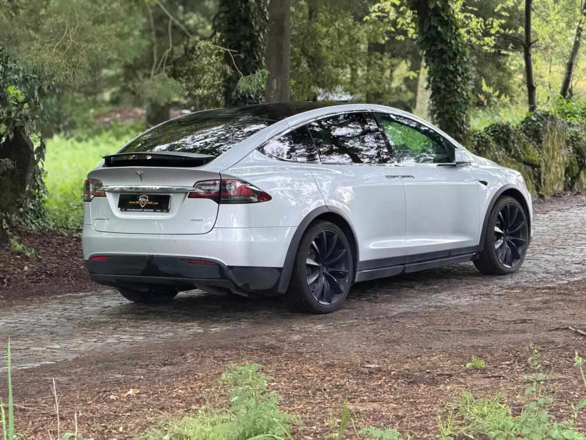 tesla-model-x-2018-eletrico-0cc