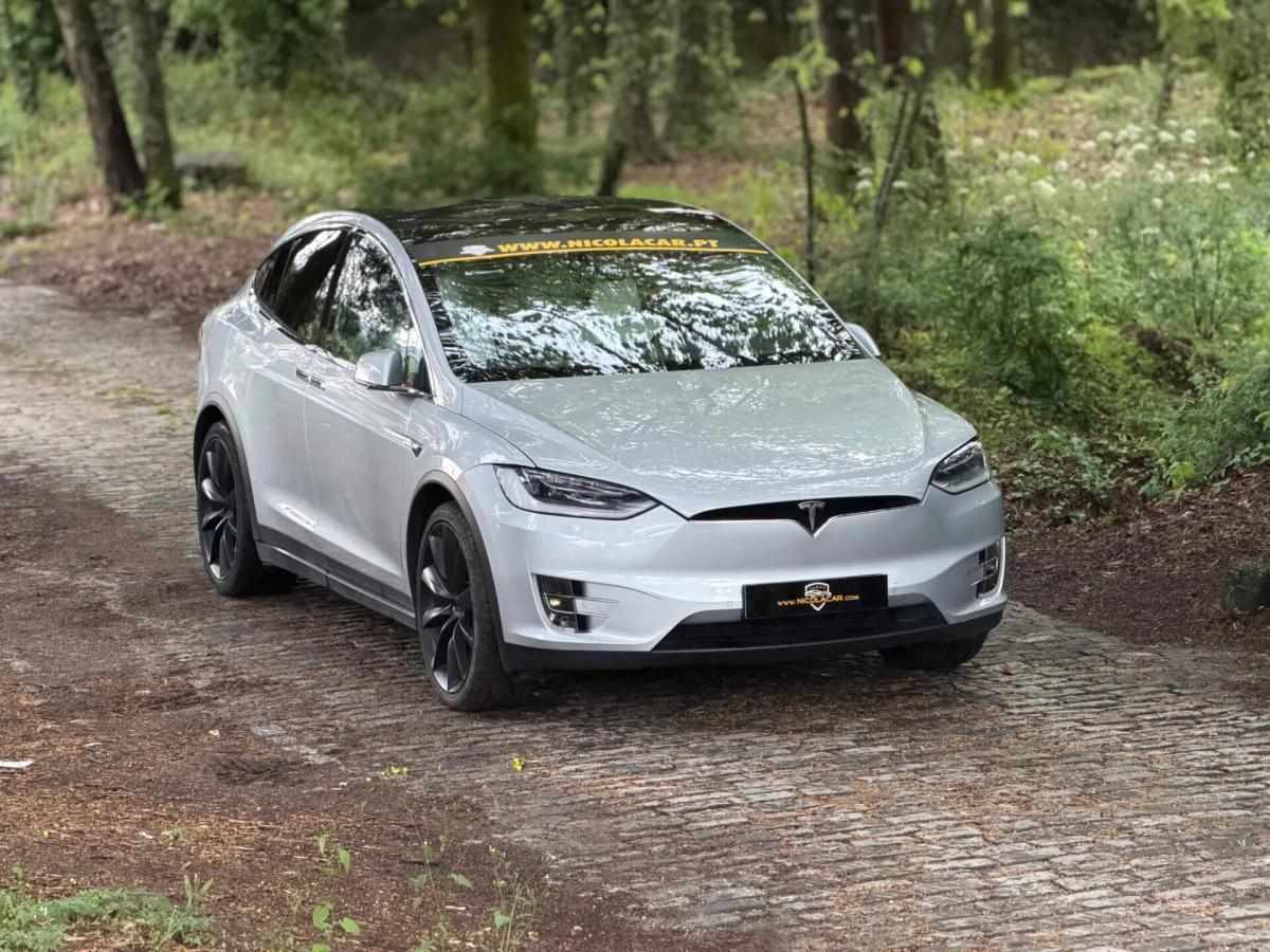 tesla-model-x-2018-eletrico-0cc
