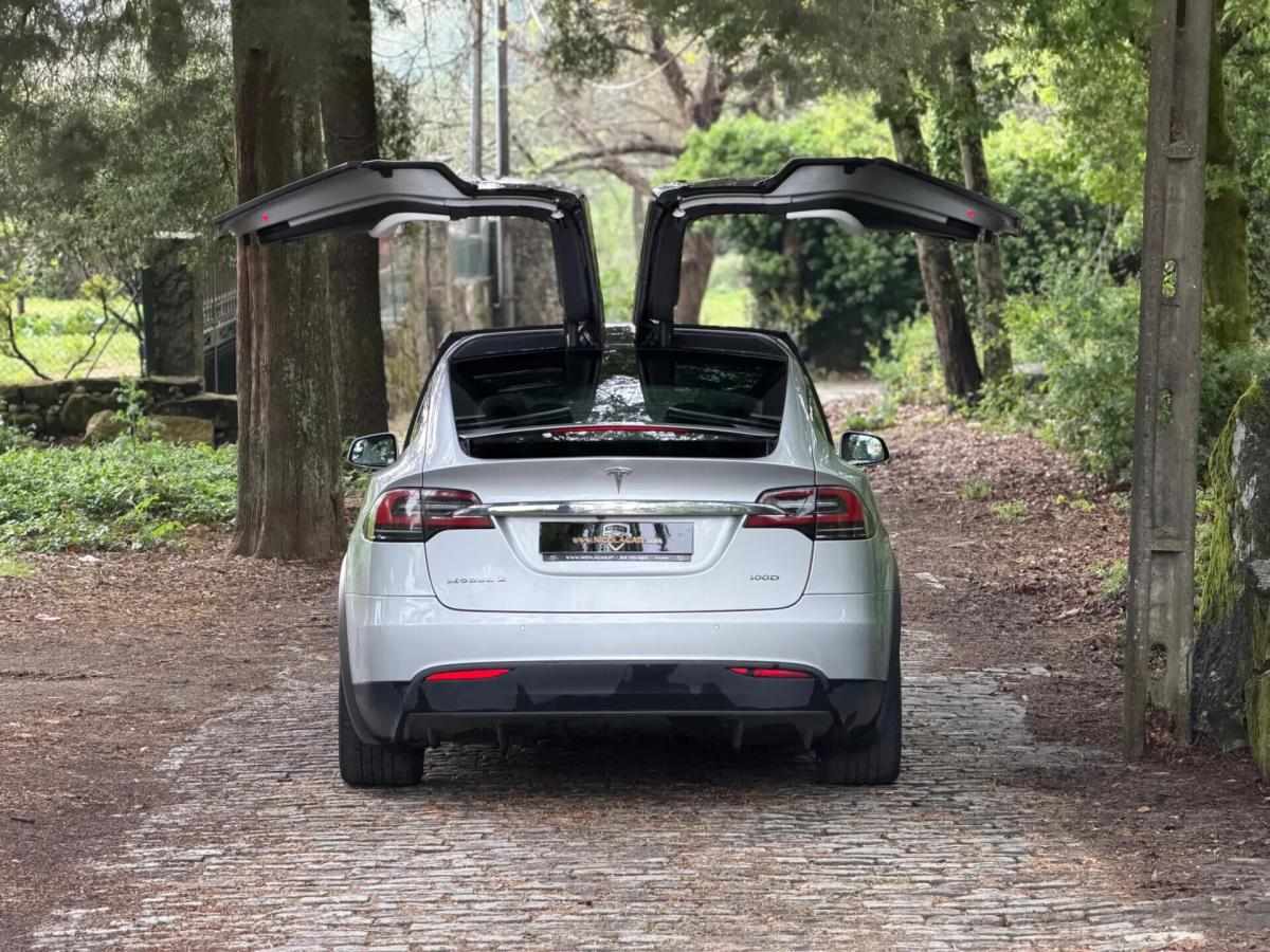 tesla-model-x-2018-eletrico-0cc