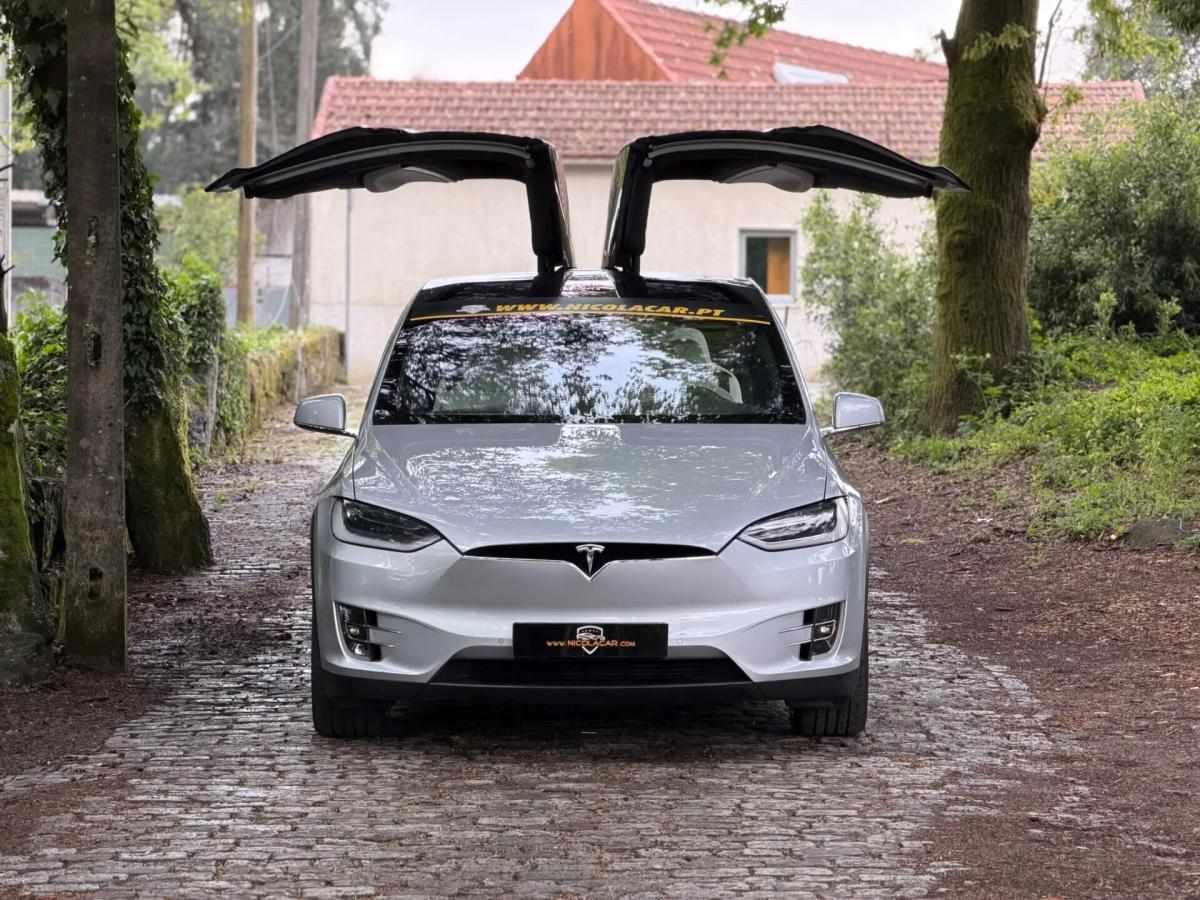 tesla-model-x-2018-eletrico-0cc